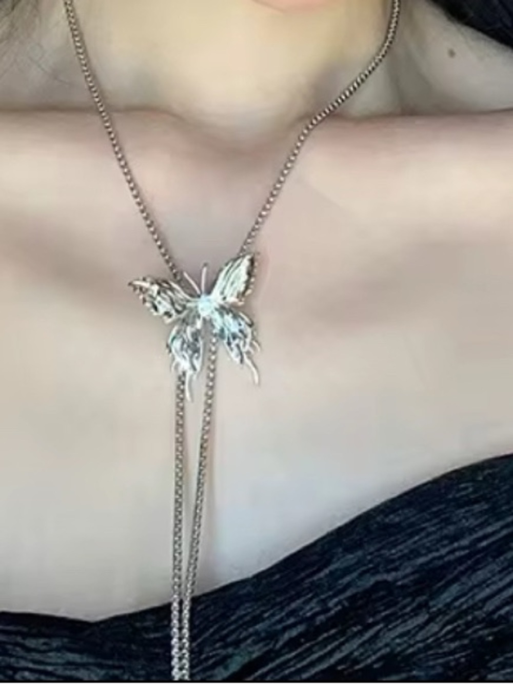 3 in 1 Vintage Adjustable Silver Butterfly Choker Necklace, Bracelet, Body Chain - Picture 8 of 11